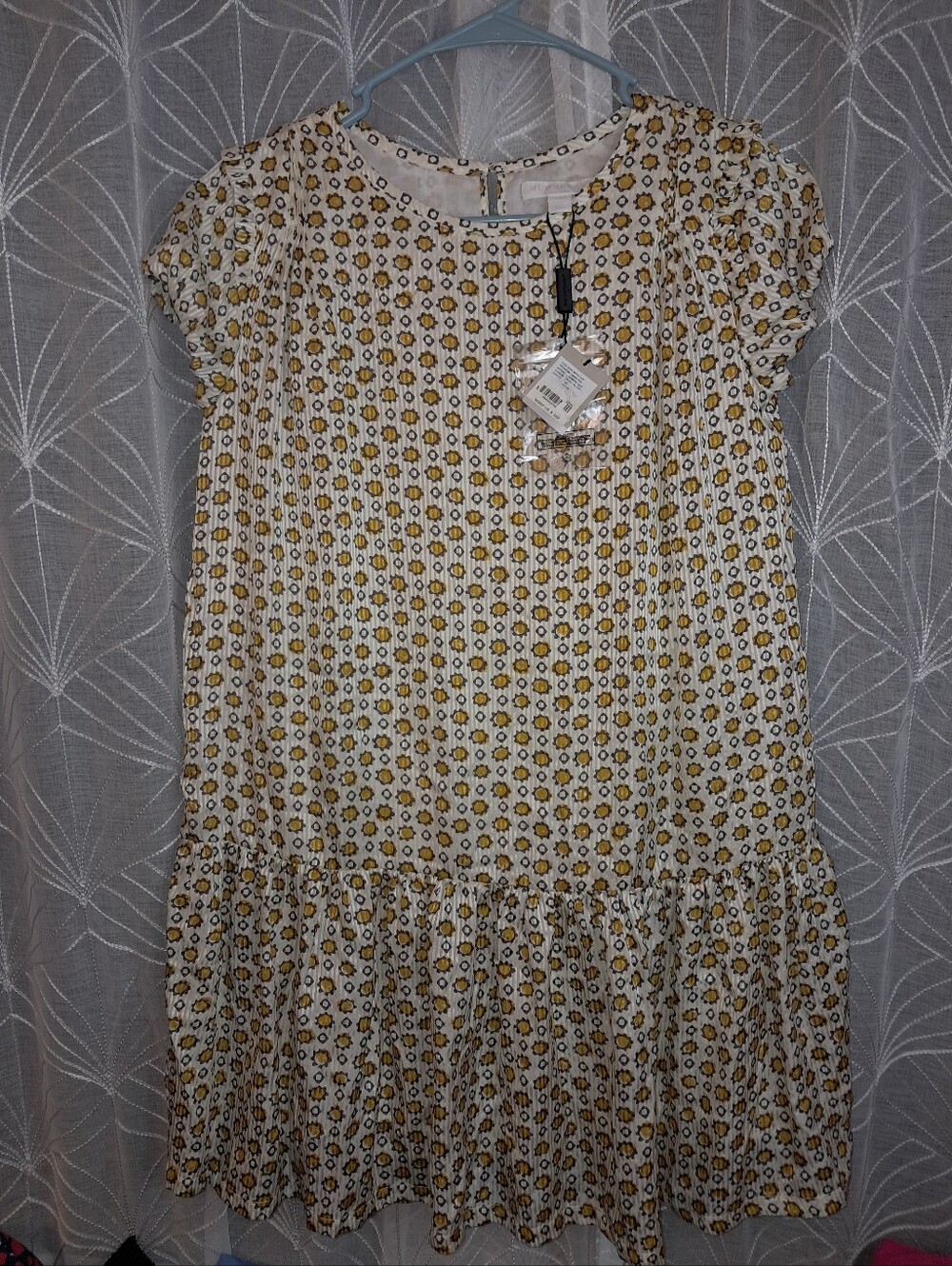 Nwt Burberry children brand Girls size 12y, 100% silk, dress